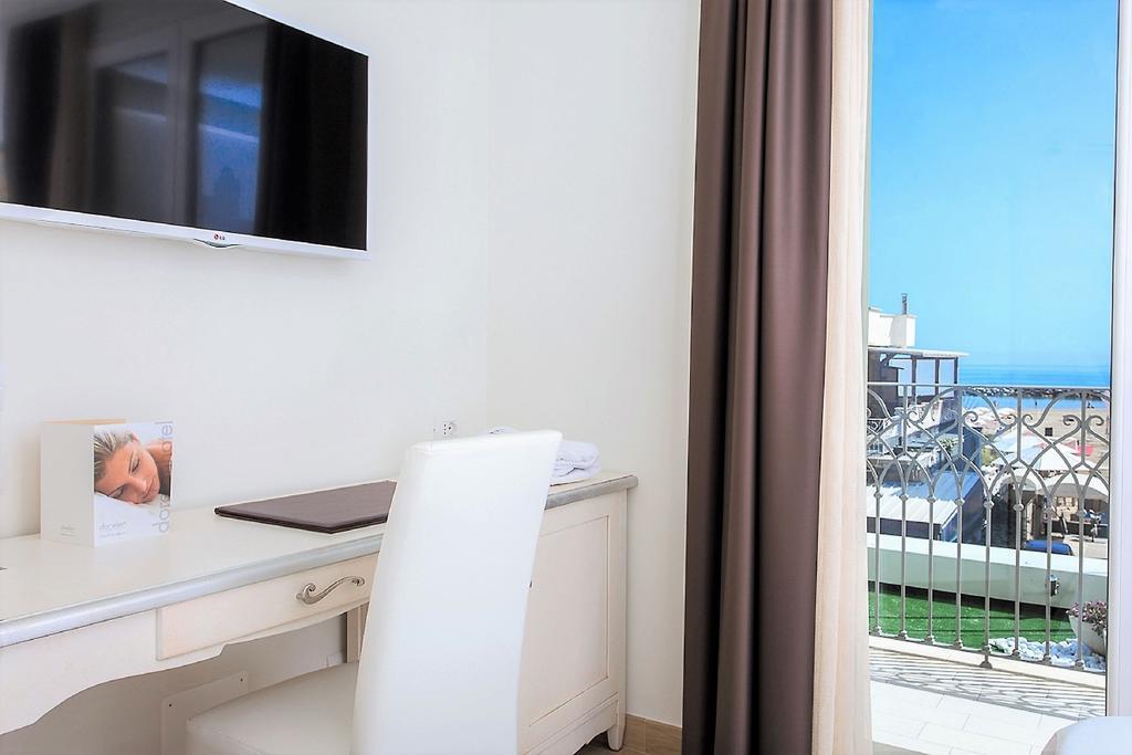Princier Fine Resort & Spa Rimini Buitenkant foto